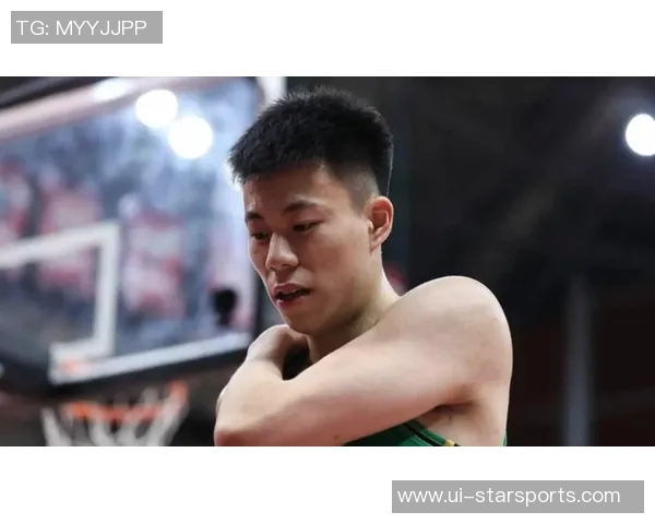 弗格正式加盟上海队新赛季与张镇麟携手再战篮球赛场